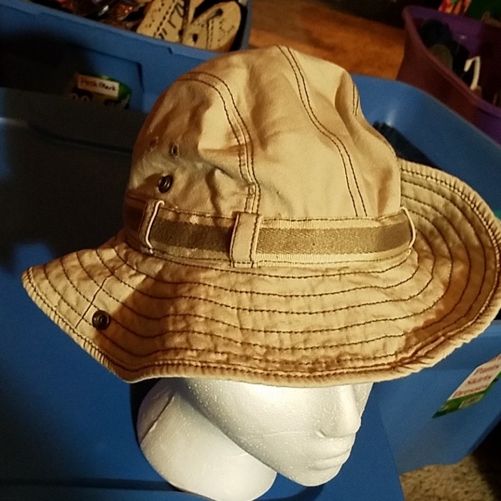 Old Navy Child Hat Chin Strap Bow